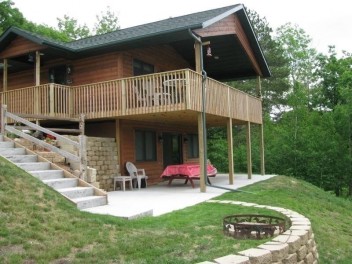 Pinecone Retreat Is A Newly Built Cabin
