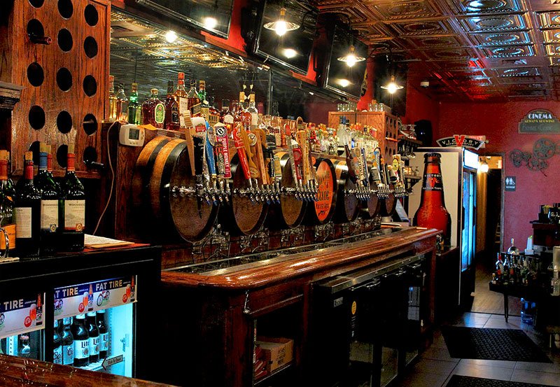 Bonnie & Clyde Pub and Grill