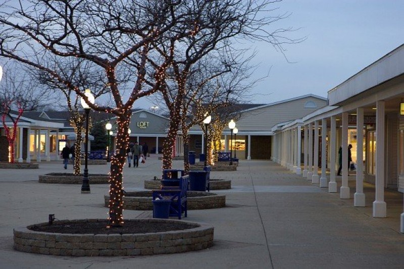 Lighthouse Place Premium Outlets