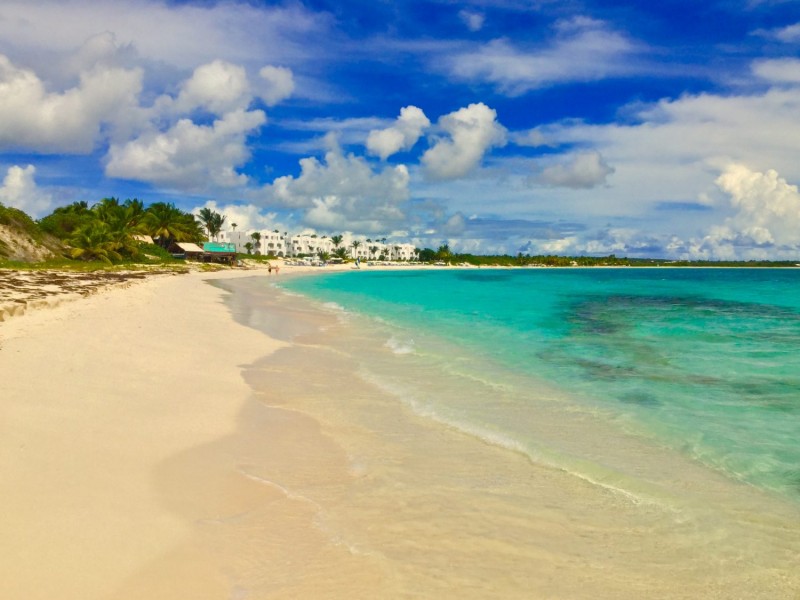 Rendezvous Bay Beach